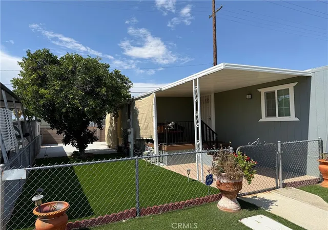 Homes for sale in Hemet, CA | 260 N Lyon #38, Hemet, CA 92543 | MLS# SW26152893
