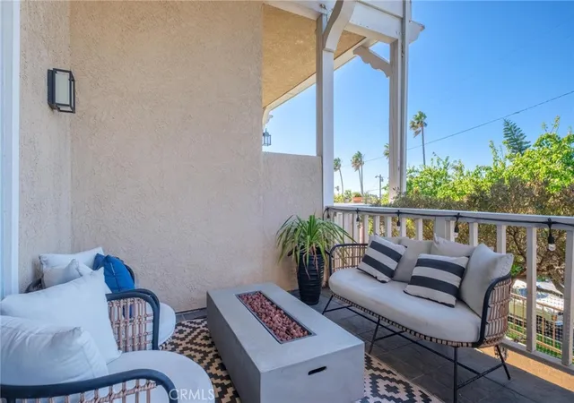 Homes for sale in Redondo Beach, CA | 222 S Guadalupe Ave #1, Redondo Beach, CA 90277 | MLS# PV26152901