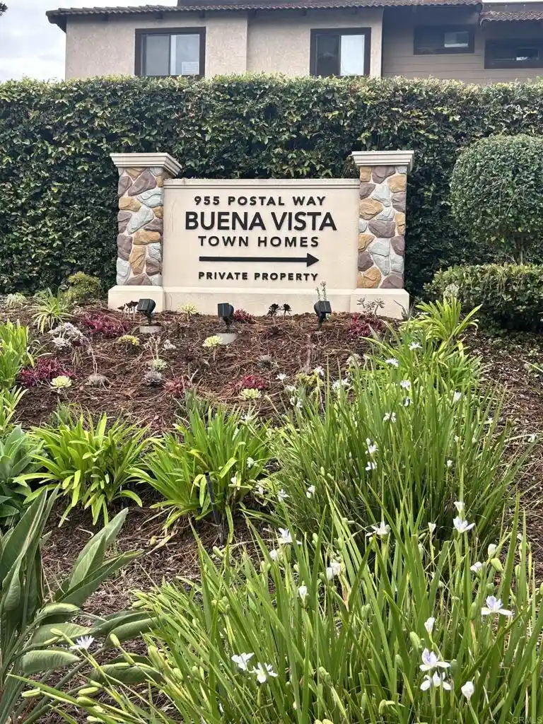 Listing Photo 2 - Condo for sale in 955 Postal Wy located at 955 Postal Wy, Vista, CA 92083 - Unit #27