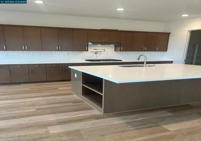 Photo 3 of Sale Pending at 16150 Cartman Ct, Lathrop, CA 95330 | MLS# 41141498 | Listing updated on 2026-09-24