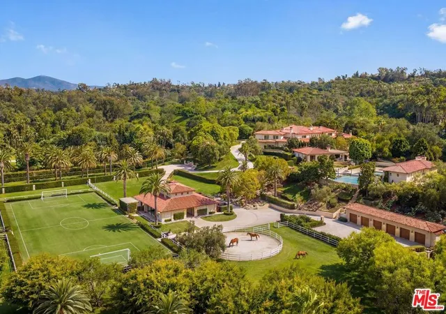 Homes for sale in Rancho Santa Fe, CA | 6853 Rancho Valencia Rd, Rancho Santa Fe, CA 92067 | MLS# 26858819