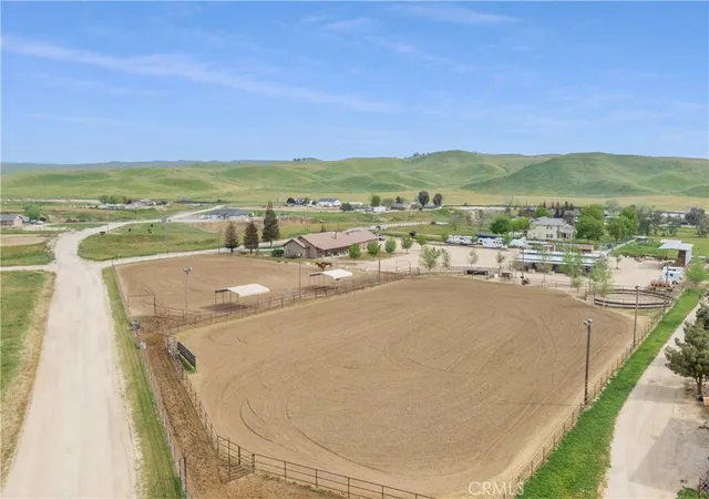 Photo 2 of Sale Pending at 241 Vera Fern Dr, Bakersfield, CA 93308 | MLS# SR26152992 | Listing updated on 2026-09-04