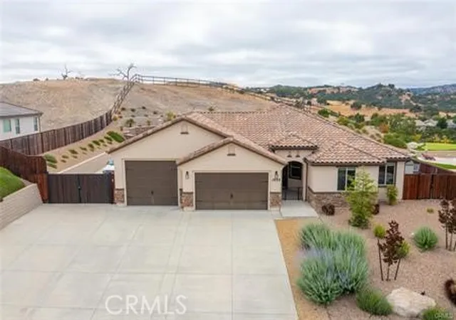 Photo 1 of Single family home for sale at 3555 Timberline, Paso Robles, CA 93446 | MLS# SW26152995 | Listing updated on 2026-09-28