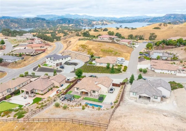 Photo 2 of Single family home for sale at 3555 Timberline, Paso Robles, CA 93446 | MLS# SW26152995 | Listing updated on 2026-09-28