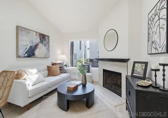 Listing Photo 5 - Condo for sale in building located at 2909 Keats St, San Diego, CA 92106 - Unit #11