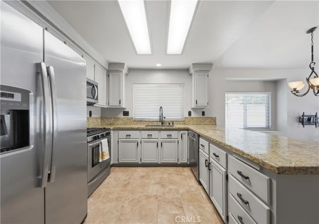 Photo 2 of Sale Pending at 31920 Calle Vimianzo, Temecula, CA 92592 | MLS# SW26152067 | Listing updated on 2026-09-28