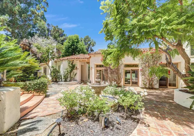 Homes for sale in Rancho Santa Fe, CA | 16722 Via Lago Azul, Rancho Santa Fe, CA 92067 | MLS# 260017131SD
