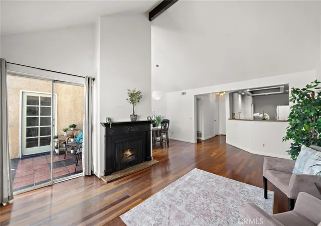 Photo 3 of Condo for sale at 1100 Newport Ave #404, Long Beach, CA 90804 | MLS# OC26152462 | Listing updated on 2026-10-05
