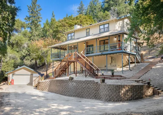 Photo 3 of Single family home for sale at 25970 Mar Vista Ct, Los Gatos, CA 95033 | MLS# ML82054147 | Listing updated on 2026-09-28