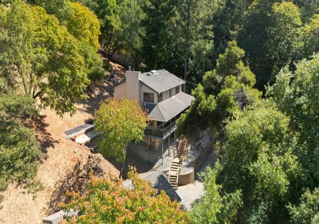 Photo 3 of Single family home for sale at 25970 Mar Vista Ct, Los Gatos, CA 95033 | MLS# ML82054147 | Listing updated on 2026-09-28