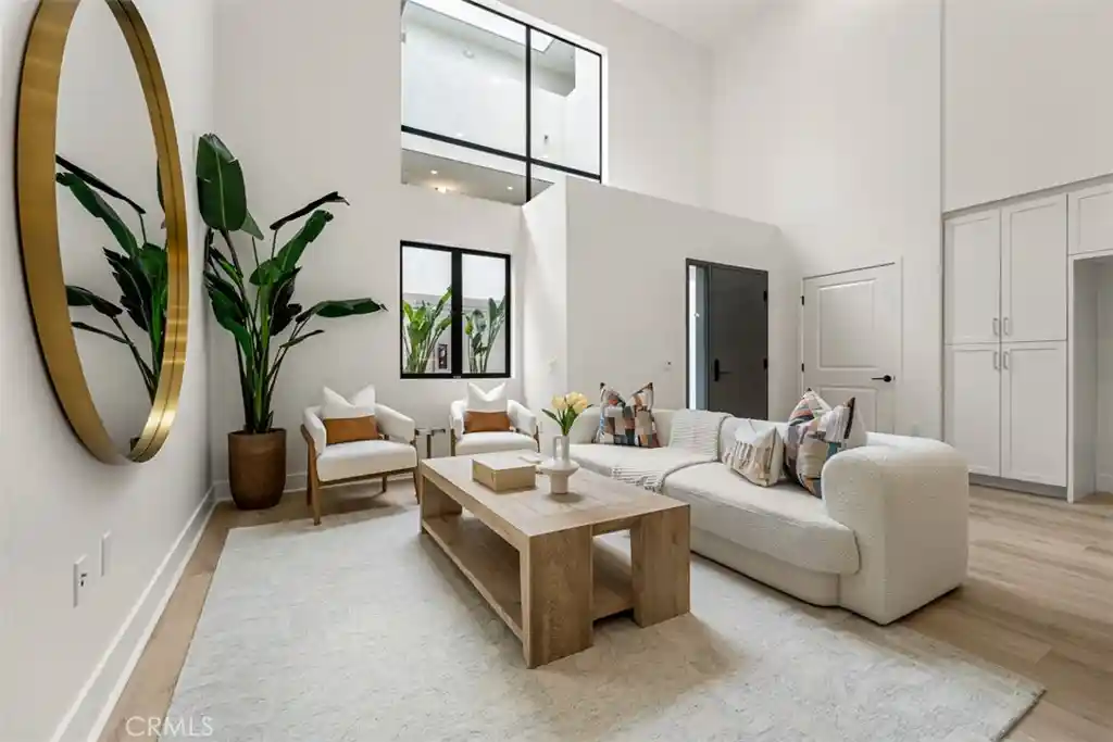Listing Photo 1 - Condo for sale in 24722 Del Prado located at 24722 Del Prado, Dana Point, CA 92629 - Unit #204
