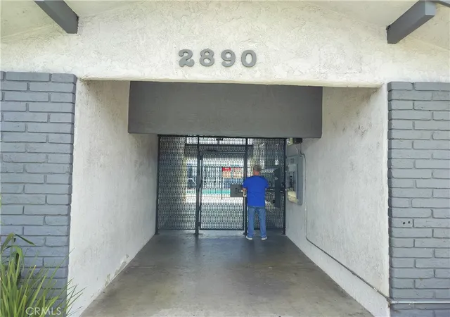 Condo for sale at 2890 E Artesia #22, Long Beach, CA 90805 | MLS# PW26118543