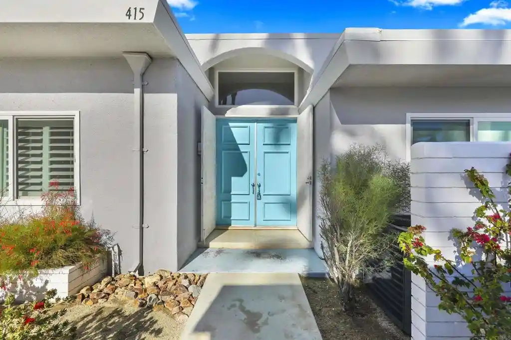 Photo 1 of Sale Pending at 415 E Avenida Granada, Palm Springs, CA 92264 | MLS# PTP2605293 | Listing updated on 2026-10-29