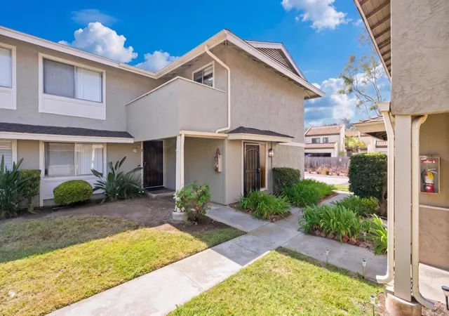 Townhouse for sale at 983 Amistad Pl #D, El Cajon, CA 92019 | MLS# PTP2605294