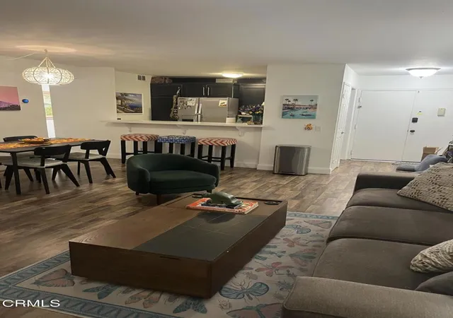 3rd image of 4705 Kester Ave #116, Sherman Oaks, CA 91403 | MLS# P1-28004