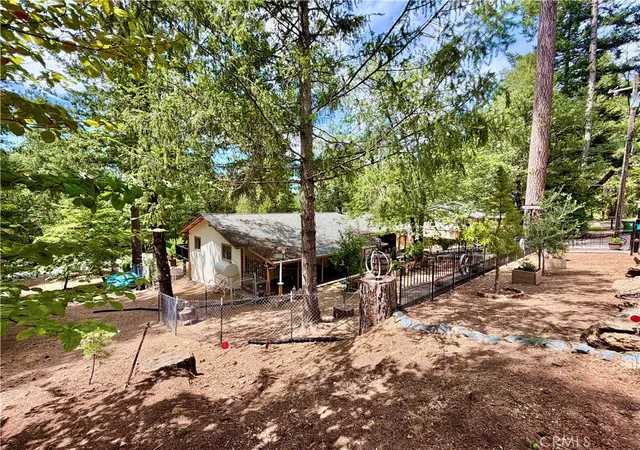 Photo 3 of Single family home for sale at 11783 Western Pine Rd, Middletown, CA 95461 | MLS# LC26152083 | Listing updated on 2026-09-10