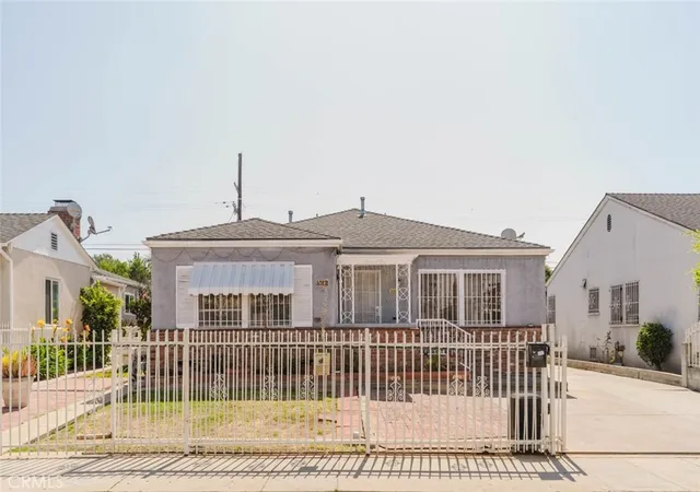 Multi family home for sale at 1010 N Alexandria Ave, Los Angeles, CA 90029 | MLS# SR26153007