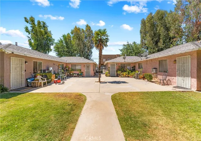 2nd image of 410 412 E Avenue Q7, Palmdale, CA 93550 | MLS# SR26153470