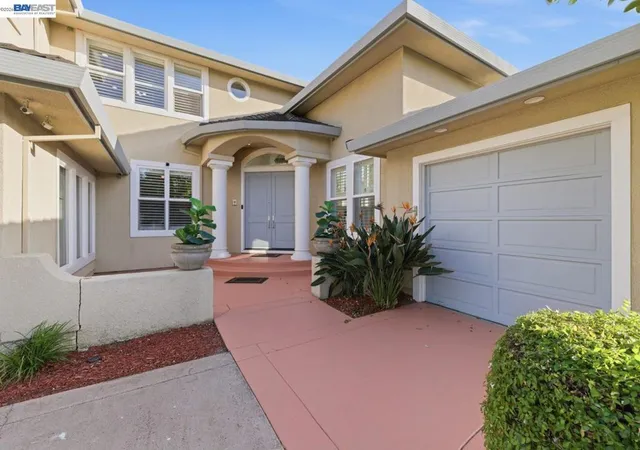 Photo 4 of Sale Pending at 48564 Avalon Hts Ter, Fremont, CA 94539 | MLS# 41141571 | Listing updated on 2026-09-04