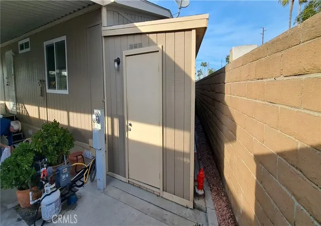 Photo 3 of Manufactured home for sale at 19361 Brookhurst St #13, Huntington Beach, CA 92646 | MLS# OC26153560 | Listing updated on 2026-10-03