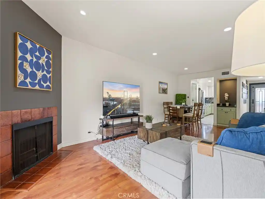 Condo for sale at 2001 East 21st St #327, Signal Hill, CA 90755 | MLS# PV26145988