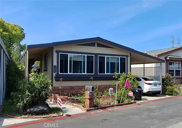 Photo 2 of Manufactured home for sale at 19361 Brookhurst St #146, Huntington Beach, CA 92646 | MLS# OC26153596 | Listing updated on 2026-09-26