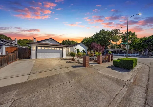 1st image of 1544 Willowmont Ave, San Jose, CA 95118 | MLS# ML82018935