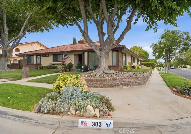 Photo 1 of Single family home for sale at 303 Susan Ct, Palmdale, CA 93551 | MLS# SR26153542 | Listing updated on 2026-09-30