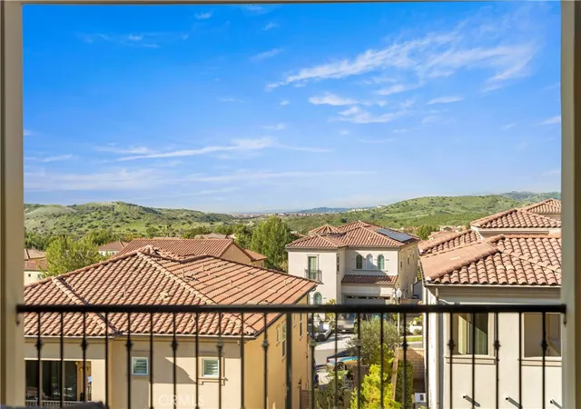 Photo 2 of Single family home for sale at 37 Caspian, Lake Forest, CA 92630 | MLS# OC26153675 | Listing updated on 2026-09-30