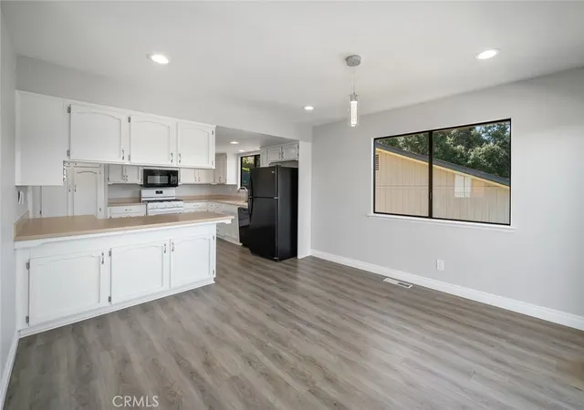 Photo 4 of Sale Pending at 5675 Hermosilla Ave, Atascadero, CA 93422 | MLS# SC26110613 | Listing updated on 2026-09-29