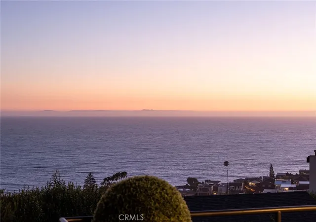 Photo 3 of Single family home for sale at 2936 Alexander Rd, Laguna Beach, CA 92651 | MLS# NP26148411 | Listing updated on 2026-10-04
