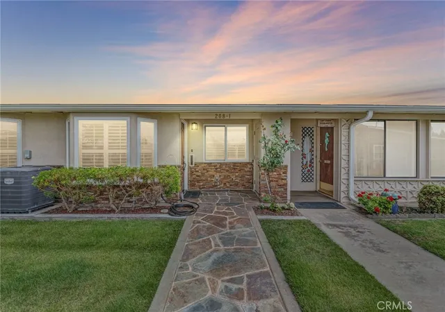 Condo for sale at 13199 El Dorado Dr #208I, Seal Beach, CA 90740 | MLS# IV26153791