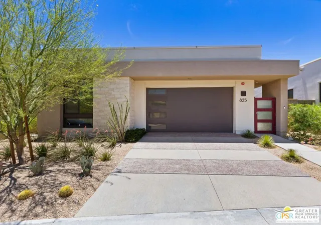 Photo 2 of Single family home for sale at 825 Fountain Dr, Palm Springs, CA 92262 | MLS# 26856475PS | Listing updated on 2026-10-02