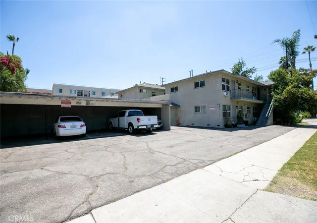 Homes for sale in Van Nuys, CA | 15445 Vanowen St, Van Nuys, CA 91406 | MLS# GD26153887
