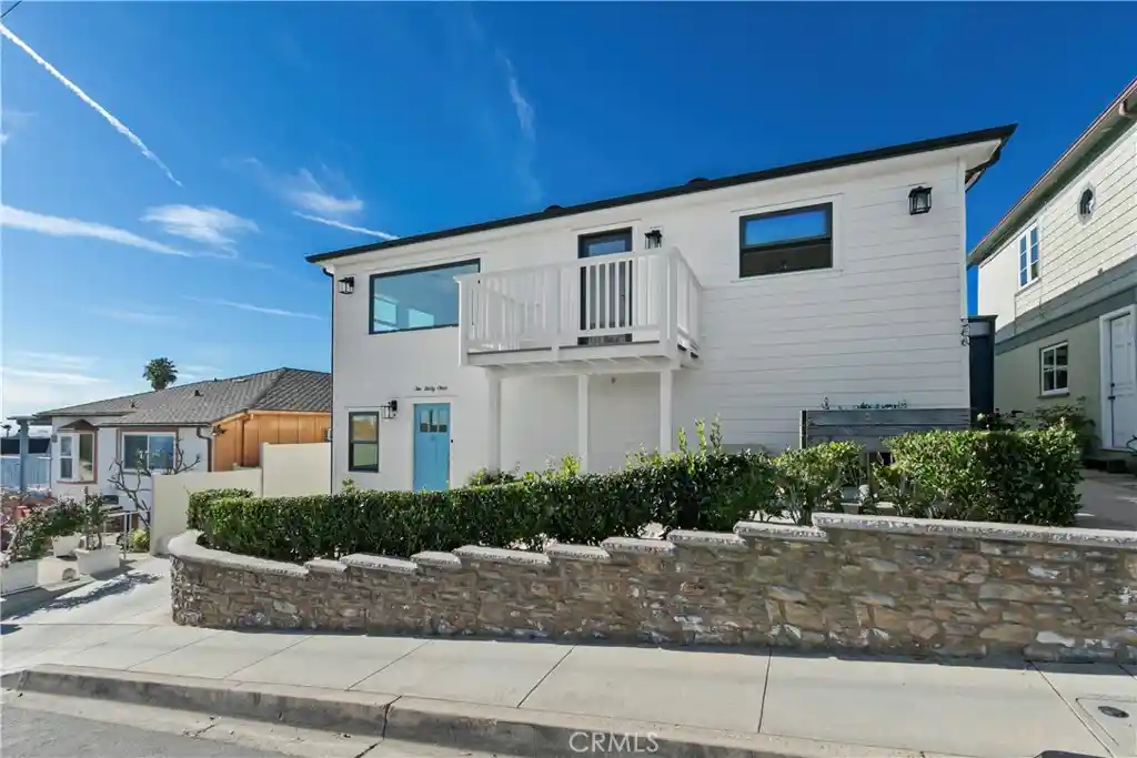 Photo 1 of Multi family home for sale at 264 266 San Joaquin, Laguna Beach, CA 92651 | MLS# OC26153673 | Listing updated on 2026-10-15