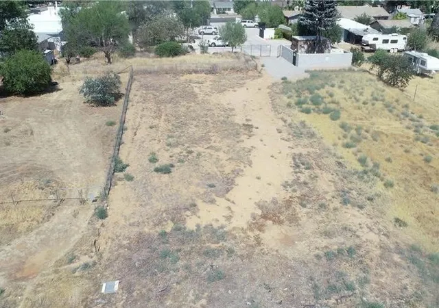 3rd image of 412 E 12Th St, Beaumont, CA 92223 | MLS# OC26153950