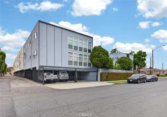 4th image of 541 N Naomi, Burbank, CA 91505 | MLS# SR26152429