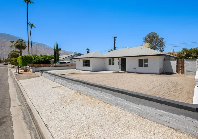 Photo 3 of Single family home for sale at 4140 E Calle San Antonio, Palm Springs, CA 92264 | MLS# 219150288DA | Listing updated on 2026-10-06