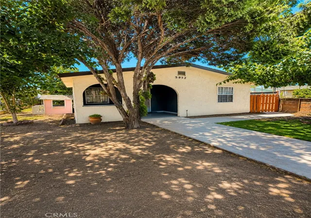 Photo 2 of Sale Pending at 5952 Priory, Bell Gardens, CA 90201 | MLS# DW26154090 | Listing updated on 2026-09-24