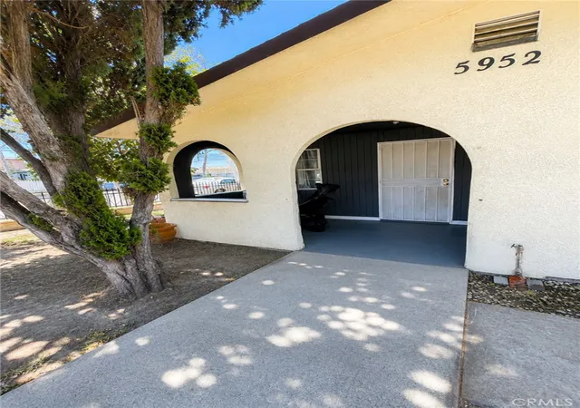 Photo 4 of Sale Pending at 5952 Priory, Bell Gardens, CA 90201 | MLS# DW26154090 | Listing updated on 2026-09-24