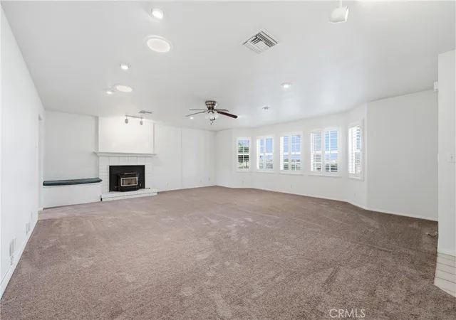 Photo 3 of Single family home for sale at 42123 45th Street W, Lancaster, CA 93536 | MLS# SR26153660 | Listing updated on 2026-10-05