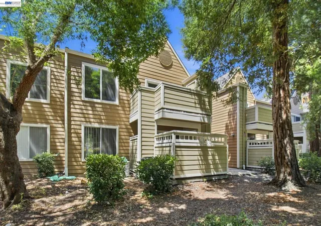 Photo 1 of Sale Pending at 150 Reflections Dr #25, San Ramon, CA 94583 | MLS# 41141634 | Listing updated on 2026-09-30