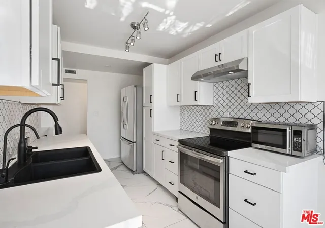 4th image of 1230 Horn Ave #200, West Hollywood, CA 90069 | MLS# 26853447