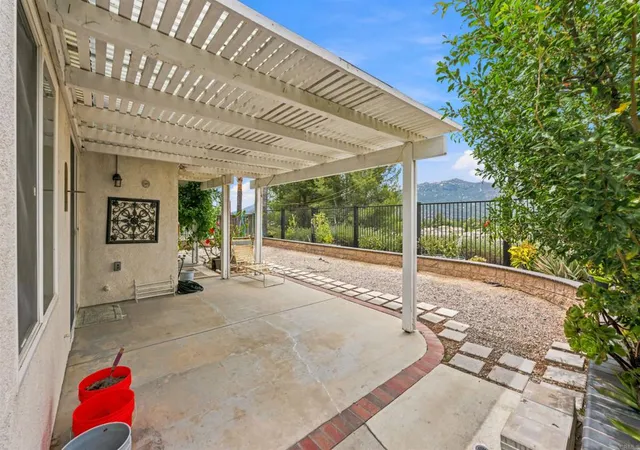 3rd image of 46145 Via La Colorada, Temecula, CA 92592 | MLS# NDP2606727