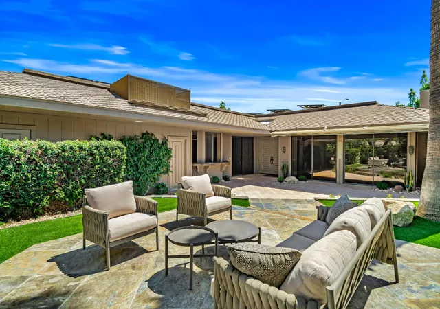 Photo 1 of Single family home for sale at 33 Colgate Dr, Rancho Mirage, CA 92270 | MLS# 219150290DA | Listing updated on 2026-10-08