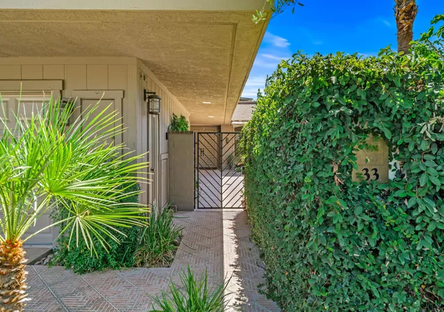 Photo 3 of Single family home for sale at 33 Colgate Dr, Rancho Mirage, CA 92270 | MLS# 219150290DA | Listing updated on 2026-10-08