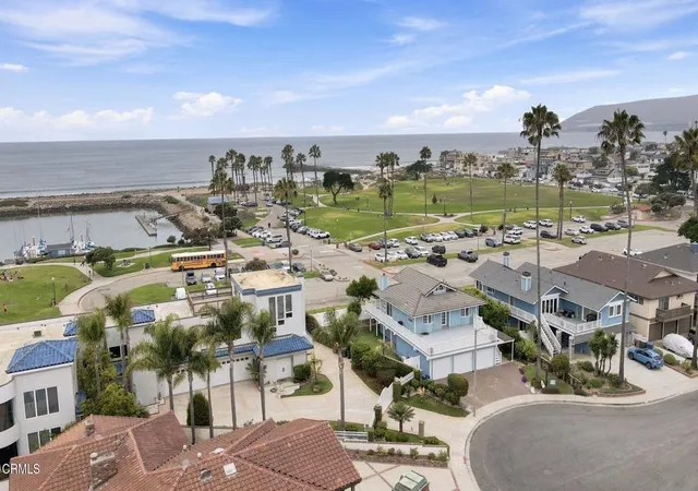 Photo 3 of Multi family home for sale at 3089 Bayshore Ave, Ventura, CA 93001 | MLS# V1-37618 | Listing updated on 2026-09-12
