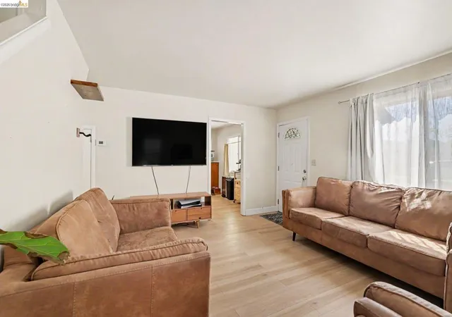 Photo 4 of Single family home for sale at 3879 Shasta Cir, Pittsburg, CA 94565 | MLS# 41141676 | Listing updated on 2026-10-06