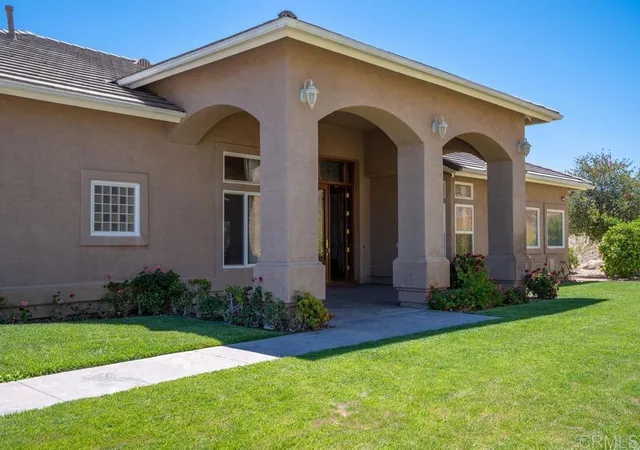 3rd image of 2696 Firebrand Pl, Alpine, CA 91901 | MLS# PTP2605329