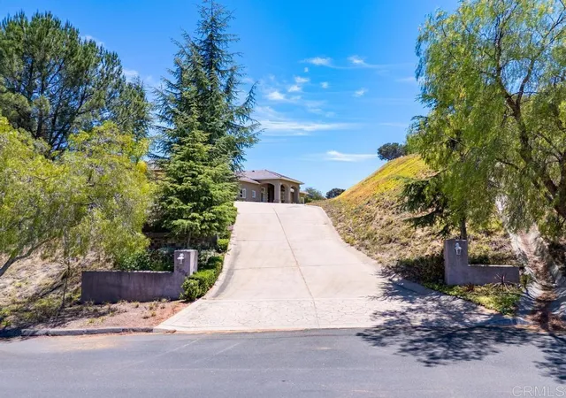 68th image of 2696 Firebrand Pl, Alpine, CA 91901 | MLS# PTP2605329